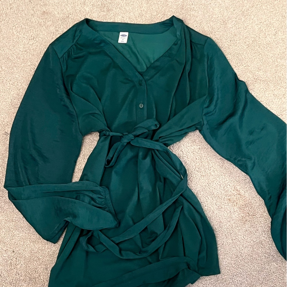 Emerald green top